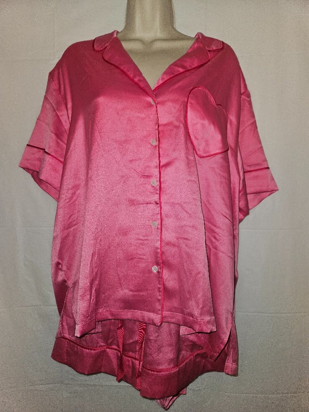 Victoria's Secret Glazed Satin Short Pajama Set Pink with Red Trim Sz L or  NWT
